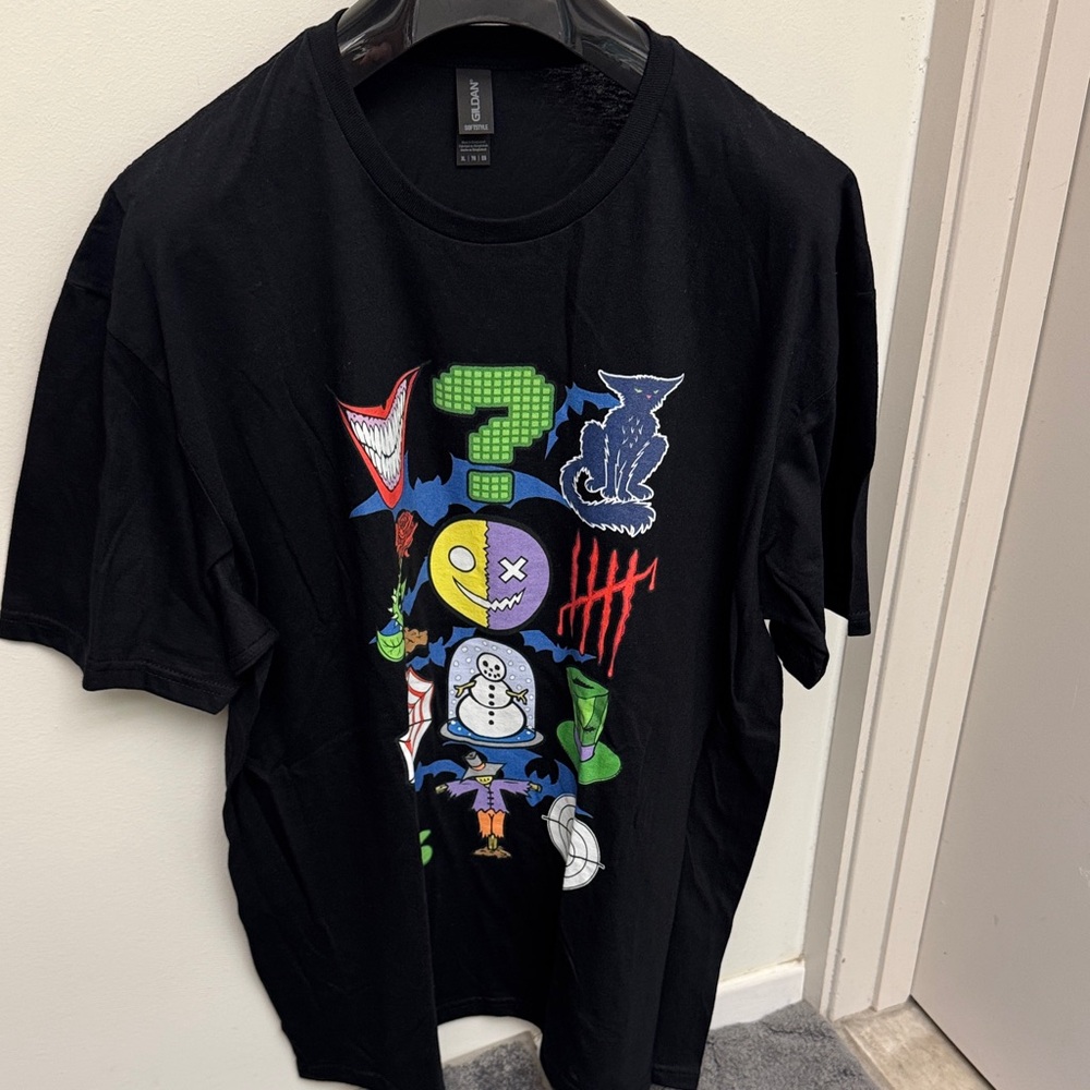 New custom made Batman Villains T-shirt X/L